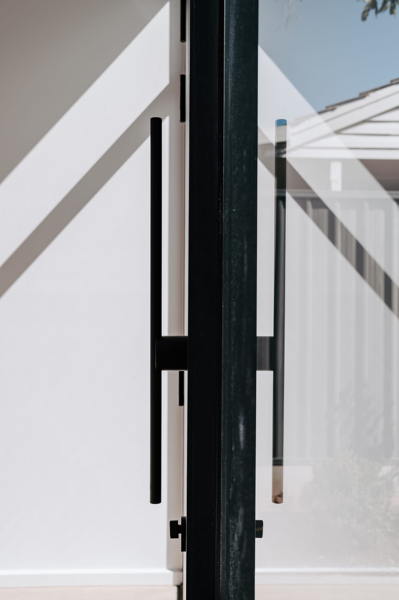 Associati Pull Handle Sans Arc - Image 3