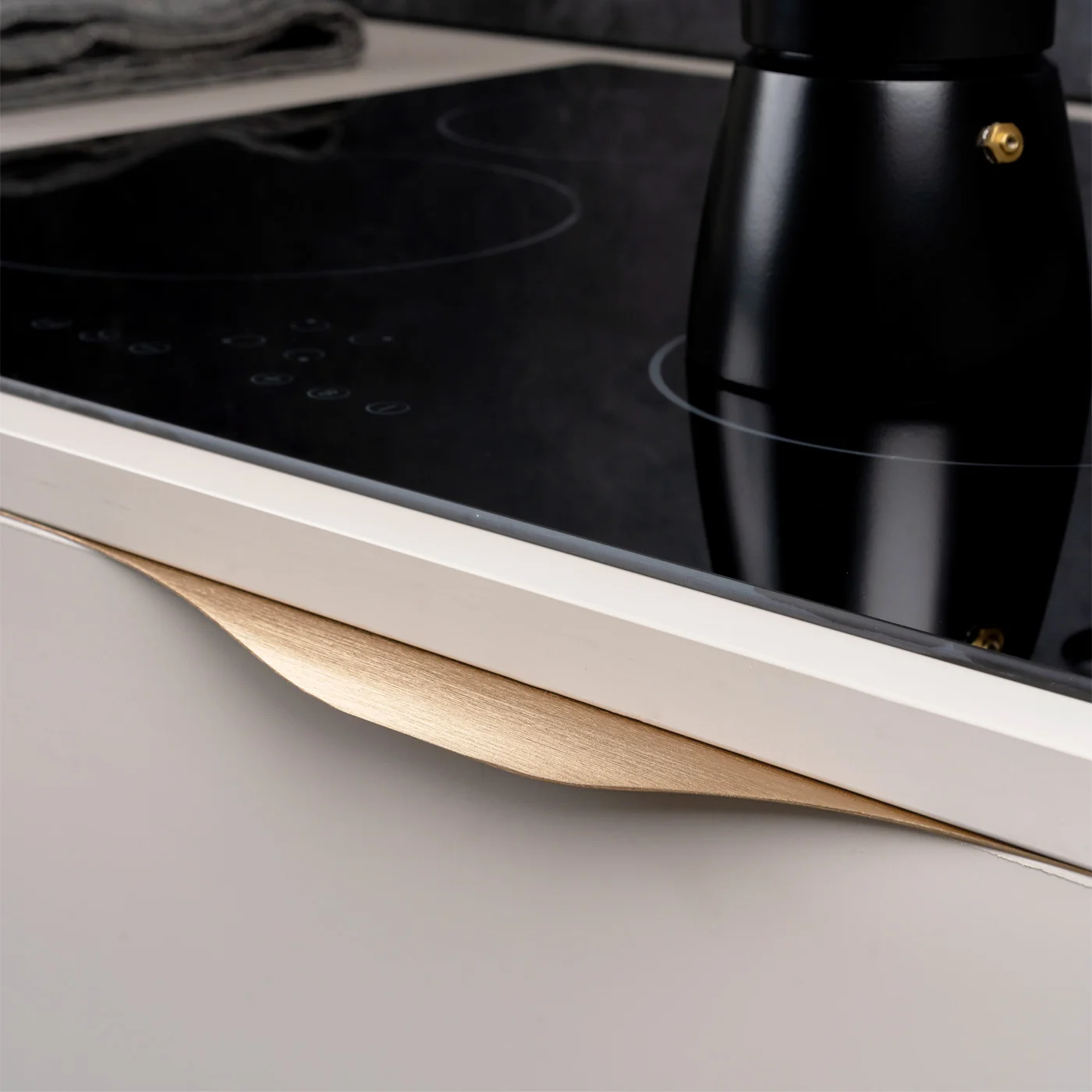 Noma Lip Pull - Image 2