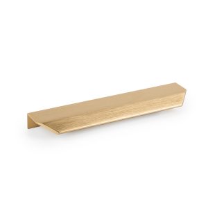 Vann Lip Pull Handle