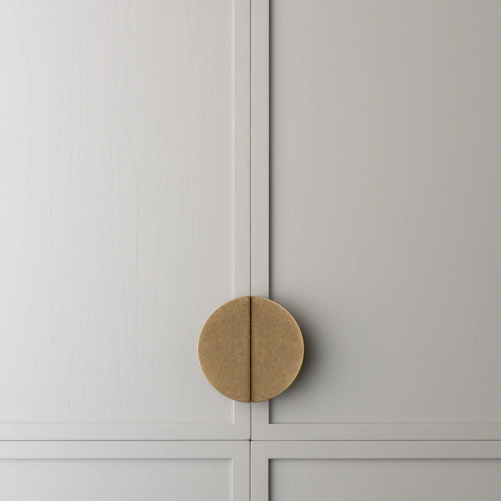 Luna Pull Tumbled Brass - Image 4