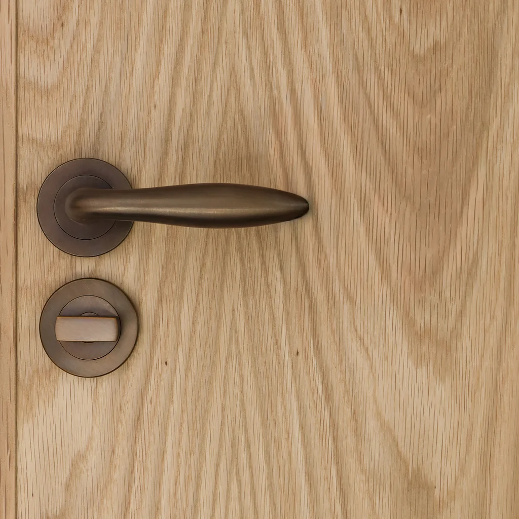 Hepburn Privacy Turn - Image 4