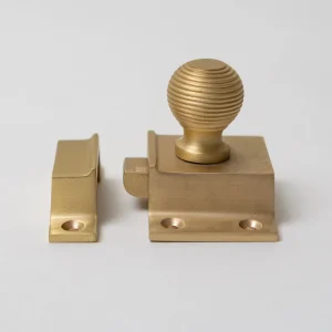 Cabinet Latch - Satin Brass