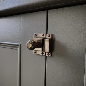 Cabinet Fitting